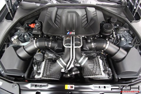 BMW M5 4.4 V8 560cv DKG 