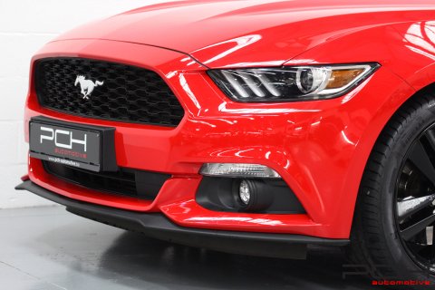 FORD Mustang Fastback 2.3 EcoBoost 313cv Aut.