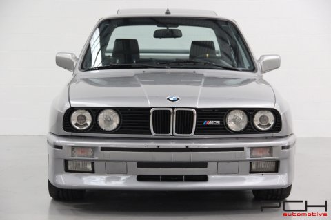 BMW M3 E30 2.3 16 Soupapes 200cv