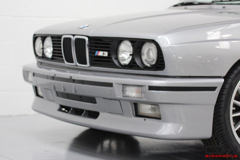 BMW M3 E30 2.3 16 Soupapes 200cv