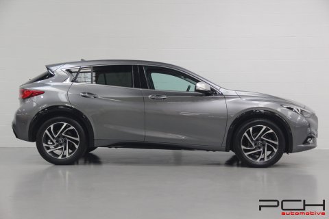 INFINITI Q30 1.5d 110cv Premium Tech