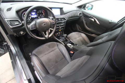 INFINITI Q30 1.5d 110cv Premium Tech