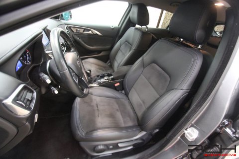 INFINITI Q30 1.5d 110cv Premium Tech