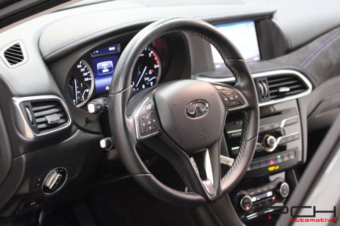 INFINITI Q30 1.5d 110cv Premium Tech