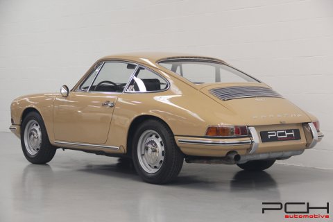 PORSCHE 911 T 2 Litres Coupé SWB Carrosserie Karmann