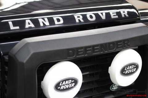 LAND ROVER Defender 110 TD4 SE