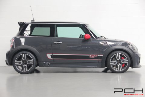 MINI John Cooper Works GP II - 1 of 2000 -