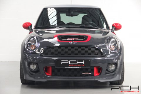 MINI John Cooper Works GP II - 1 of 2000 -