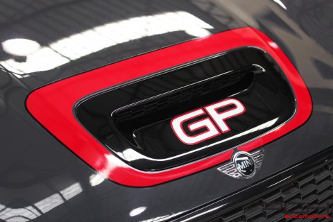 MINI John Cooper Works GP II - 1 of 2000 -