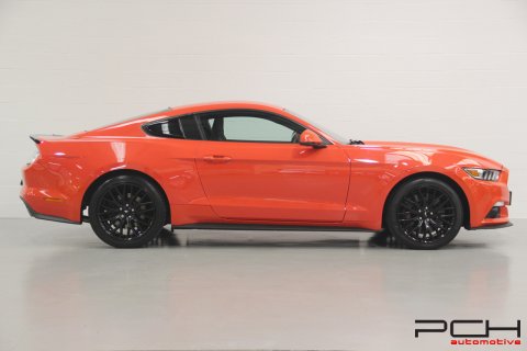 FORD Mustang Fastback 5.0 V8 GT 420cv Boîte Manuelle