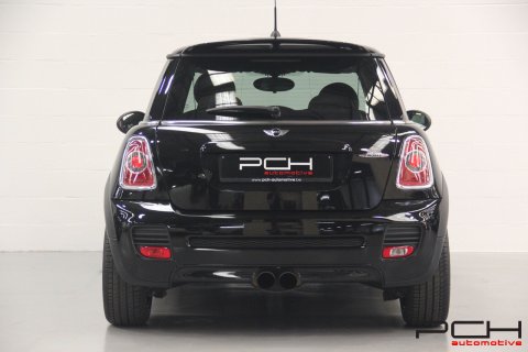 MINI John Cooper Works 1.6i 211cv