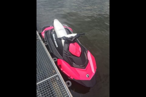 JET-SKI Sea-Doo Spark 900 IBR