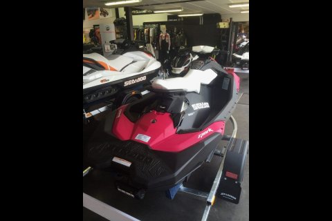 JET-SKI Sea-Doo Spark 900 IBR