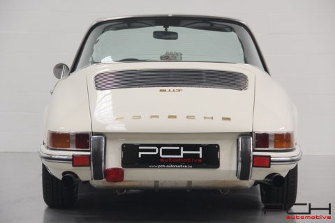 PORSCHE 911 2.2 T Targa - Entièrement restaurée -