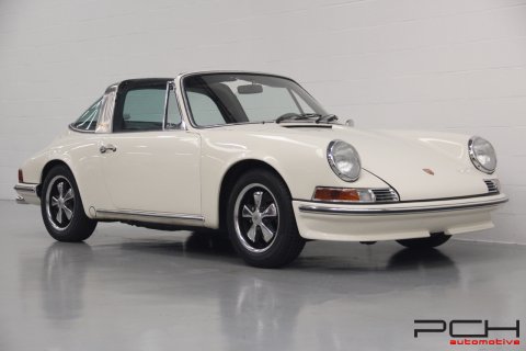 PORSCHE 911 2.2 T Targa - Entièrement restaurée -