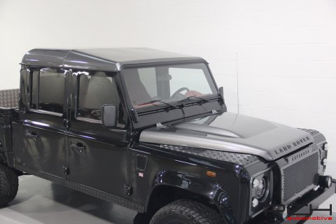 LAND ROVER Defender 130 TD4 SE