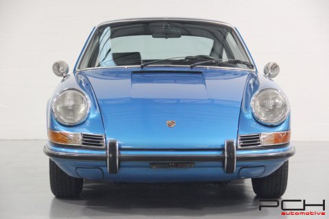 PORSCHE 911 2.2 T