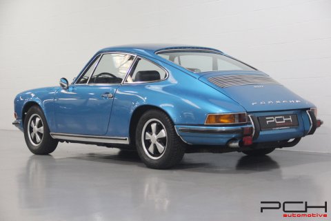 PORSCHE 911 2.2 T