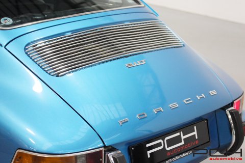 PORSCHE 911 2.2 T