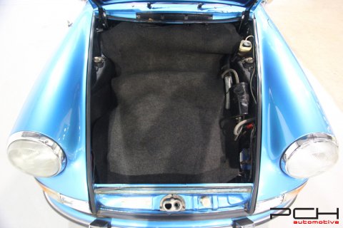 PORSCHE 911 2.2 T