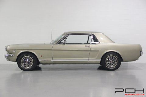 FORD Mustang 4.7 V8 225cv