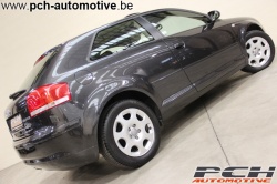 AUDI A3 2.0 TDi 136cv Ambiente