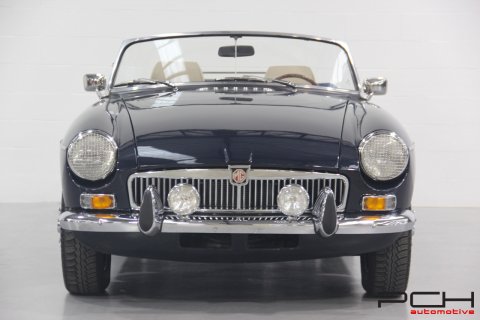 MG MGB 1.8 + Overdrive - COMPLETELY RESTORED - BODY-OFF! -