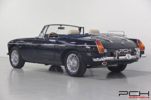 MG MGB 1.8 + Overdrive - COMPLETELY RESTORED - BODY-OFF! -