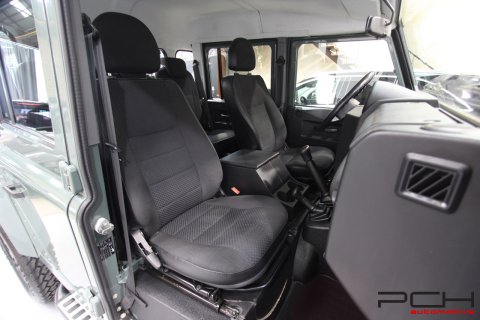 LAND ROVER Defender 110 TD4 Pick-Up