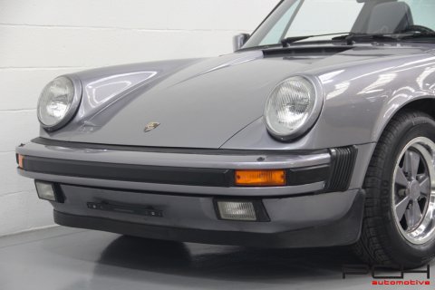 PORSCHE 911 Carrera 3.2 Targa Boîte G50 - JUBILÉ -