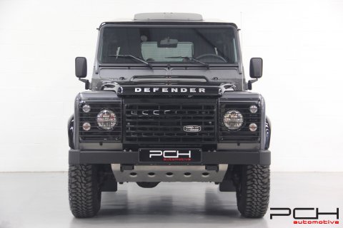 LAND ROVER Defender 90 TD4 SE Adventure