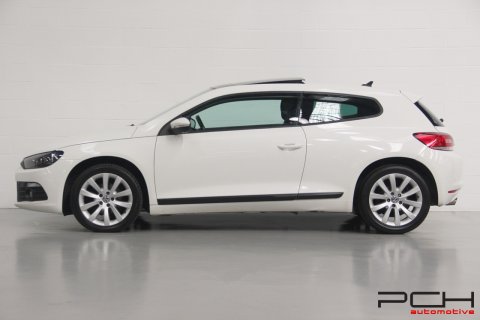 VOLKSWAGEN Scirocco 2.0 CR TDi 136cv DPF DSG Aut.