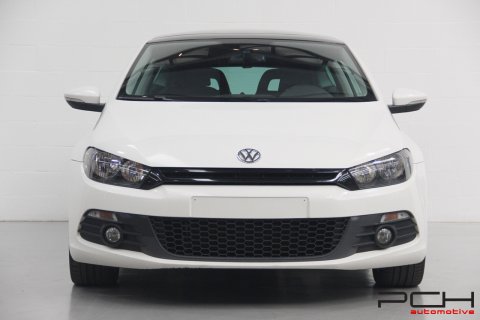 VOLKSWAGEN Scirocco 2.0 CR TDi 136cv DPF DSG Aut.