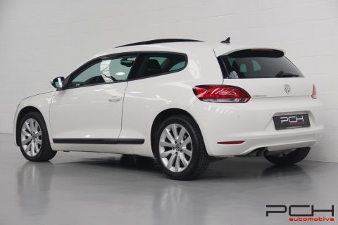 VOLKSWAGEN Scirocco 2.0 CR TDi 136cv DPF DSG Aut.