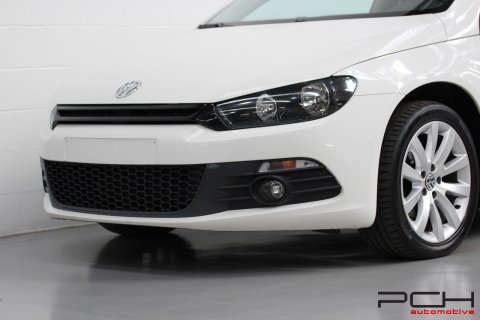 VOLKSWAGEN Scirocco 2.0 CR TDi 136cv DPF DSG Aut.