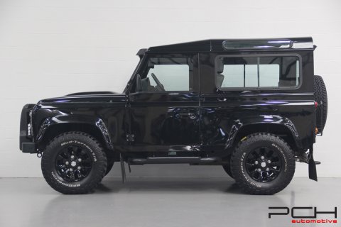 LAND ROVER Defender 90 TD4 SE - UTILITAIRE 2 PLACES -