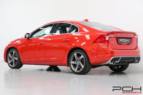 VOLVO S60 2.0 D3 136cv Kinetic - R Design Int. & Ext. -