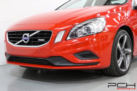 VOLVO S60 2.0 D3 136cv Kinetic - R Design Int. & Ext. -