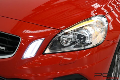 VOLVO S60 2.0 D3 136cv Kinetic - R Design Int. & Ext. -