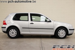 VOLKSWAGEN Golf 1.4i 75cv Base