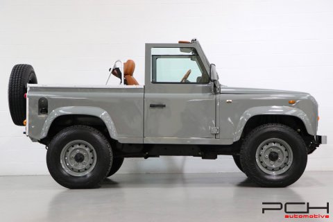 LAND ROVER Defender 90 2.5 Td5 122cv Soft-Top 