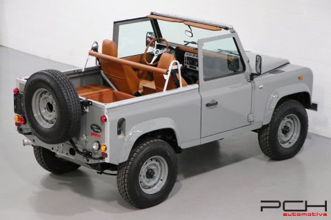 LAND ROVER Defender 90 2.5 Td5 122cv Soft-Top 