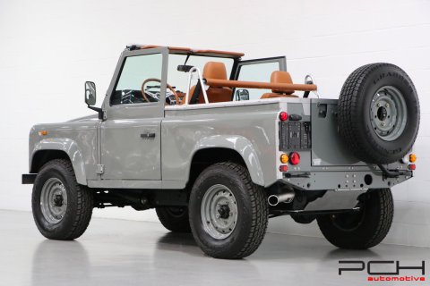 LAND ROVER Defender 90 2.5 Td5 122cv Soft-Top 