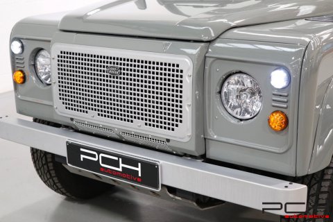 LAND ROVER Defender 90 2.5 Td5 122cv Soft-Top 