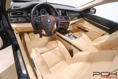 BMW 750 iL (Longue) 4.4i 450cv Aut.