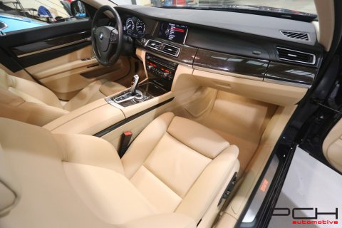 BMW 750 iL (Longue) 4.4i 450cv Aut.