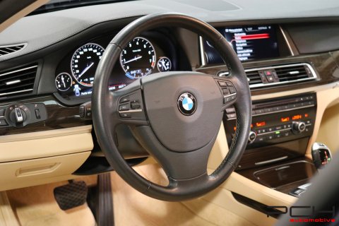 BMW 750 iL (Longue) 4.4i 450cv Aut.