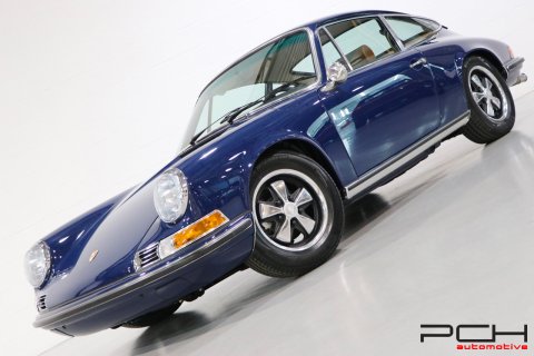 PORSCHE 911 2.2 E