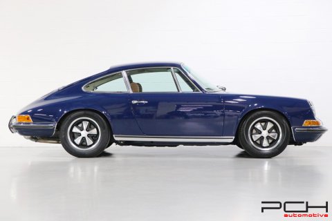 PORSCHE 911 2.2 E