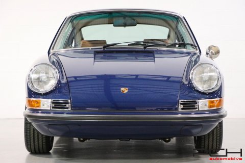 PORSCHE 911 2.2 E